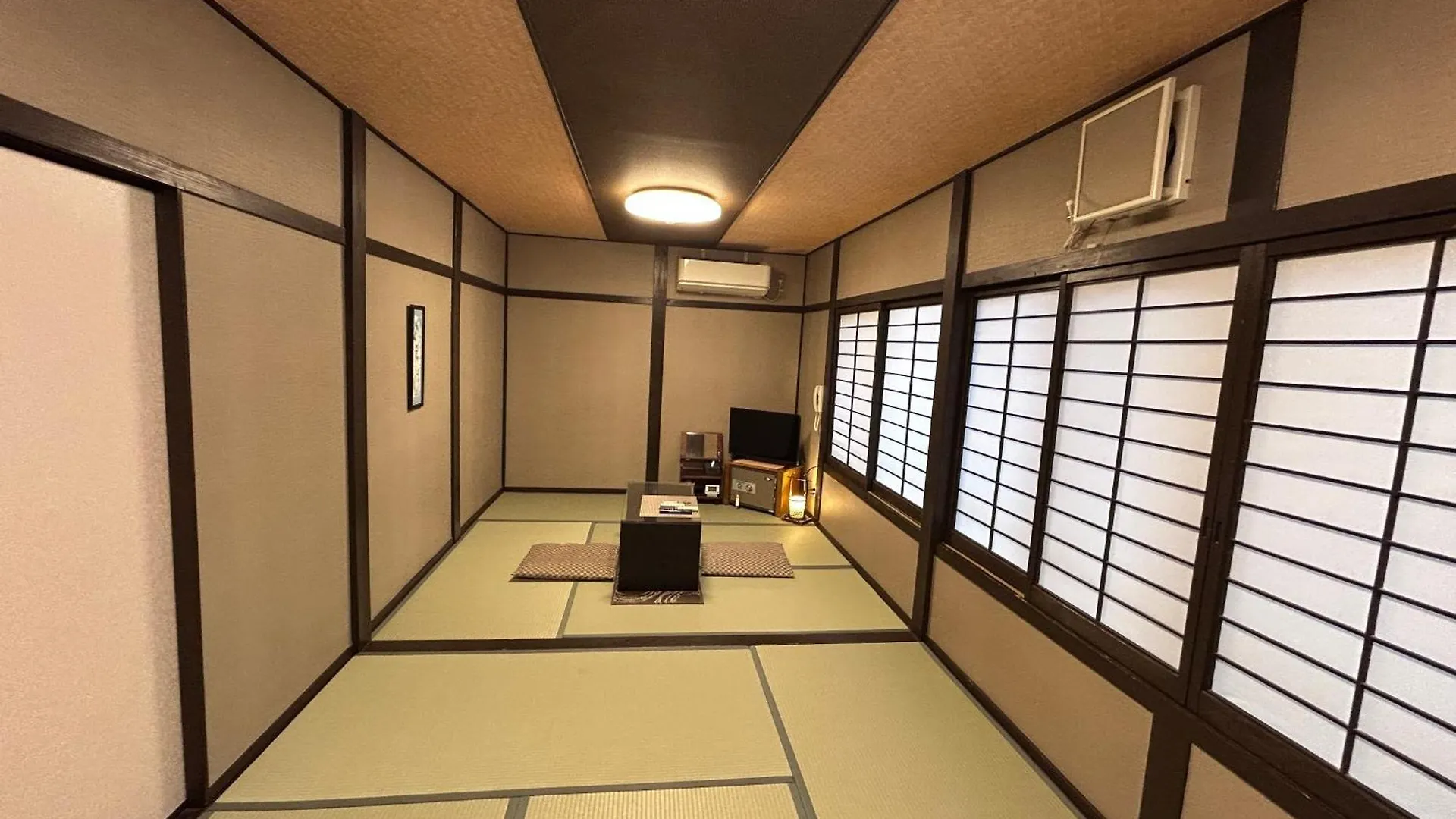 Ryoso Chatani Kyoto 2*,  Japan